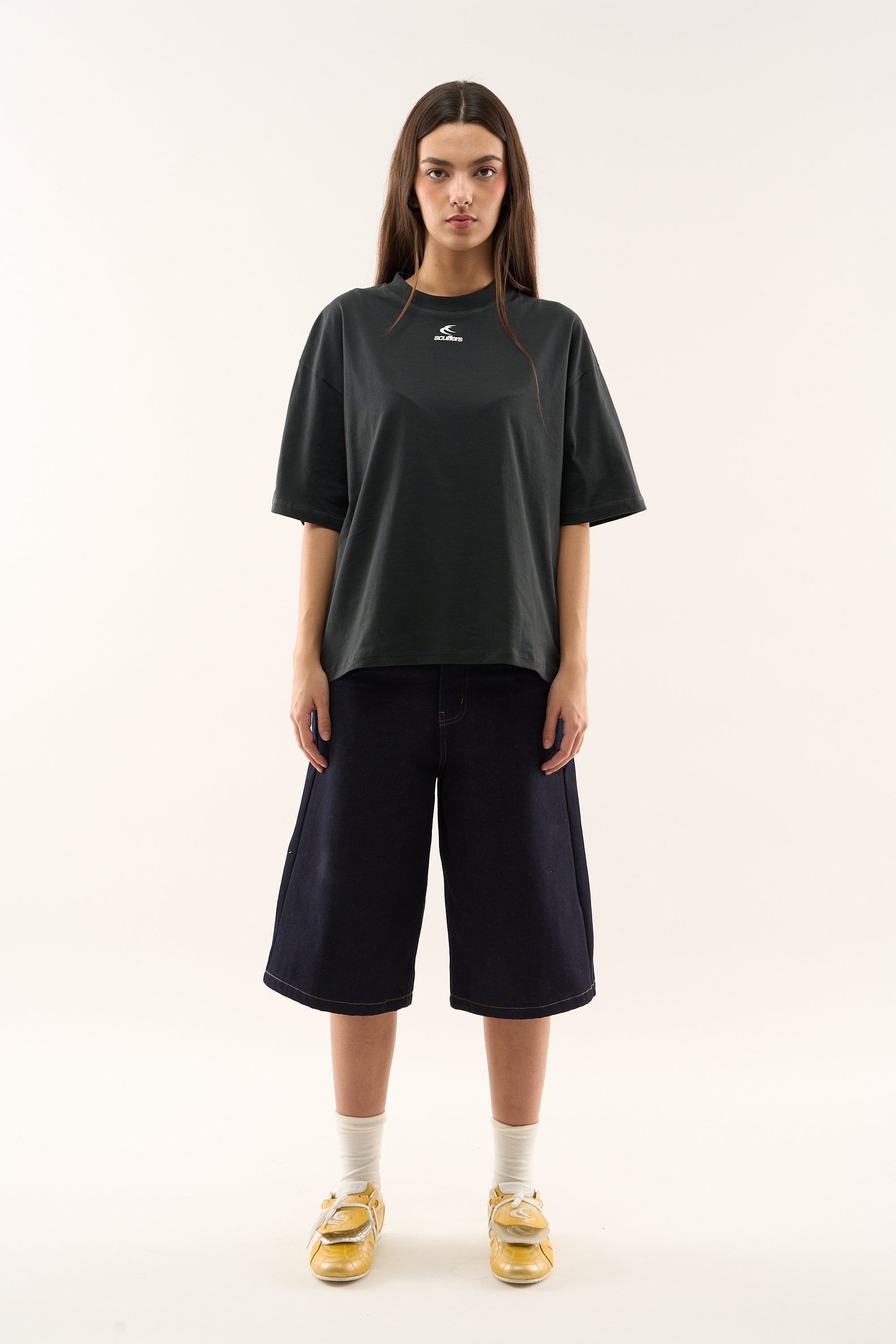 Familia Dark T-Shirt