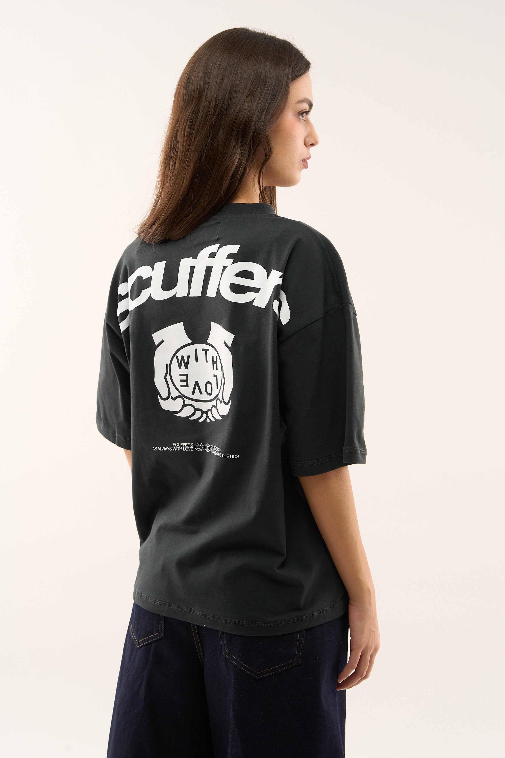 Familia Dark T-Shirt