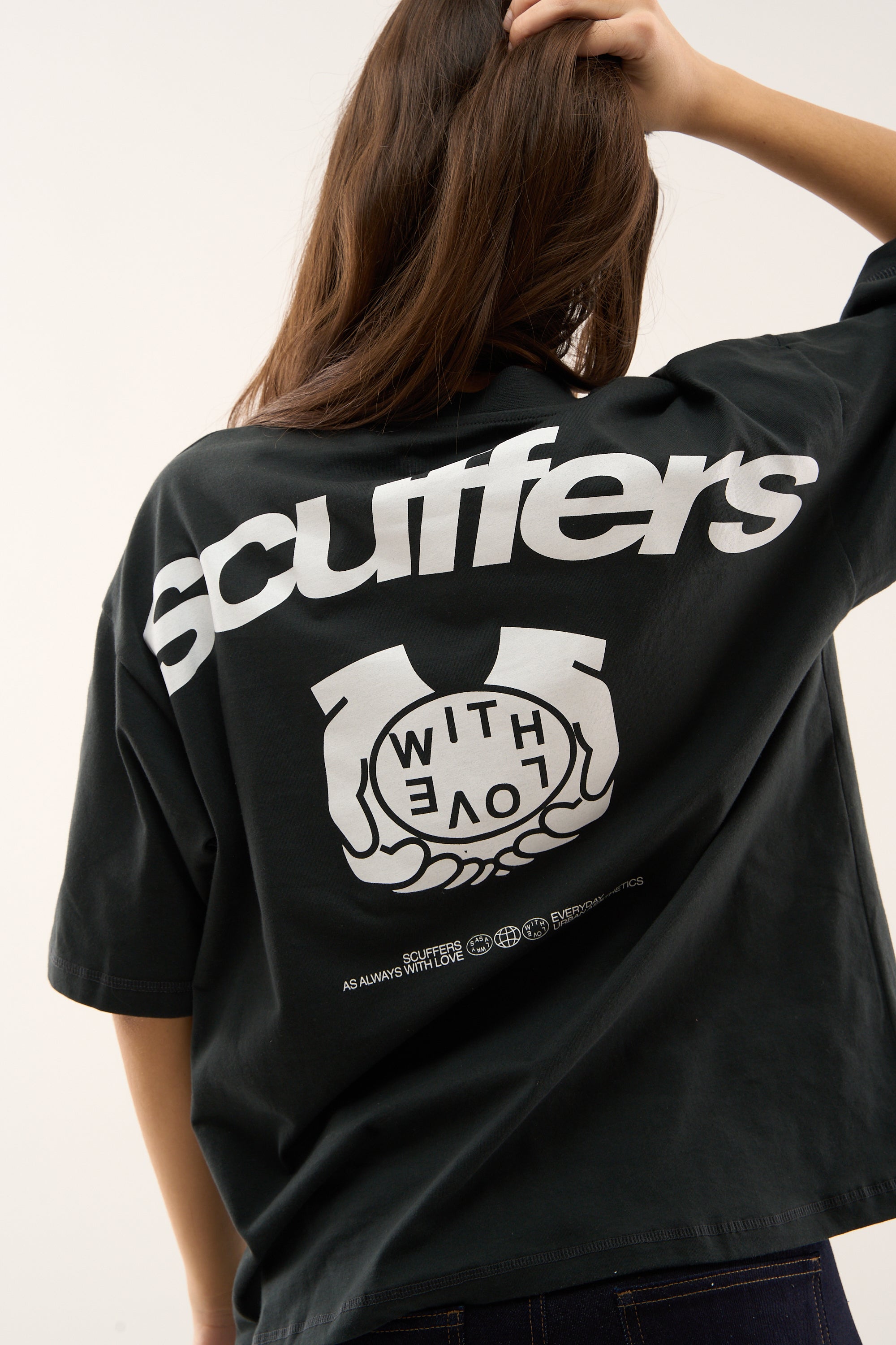 Familia Dark T-Shirt