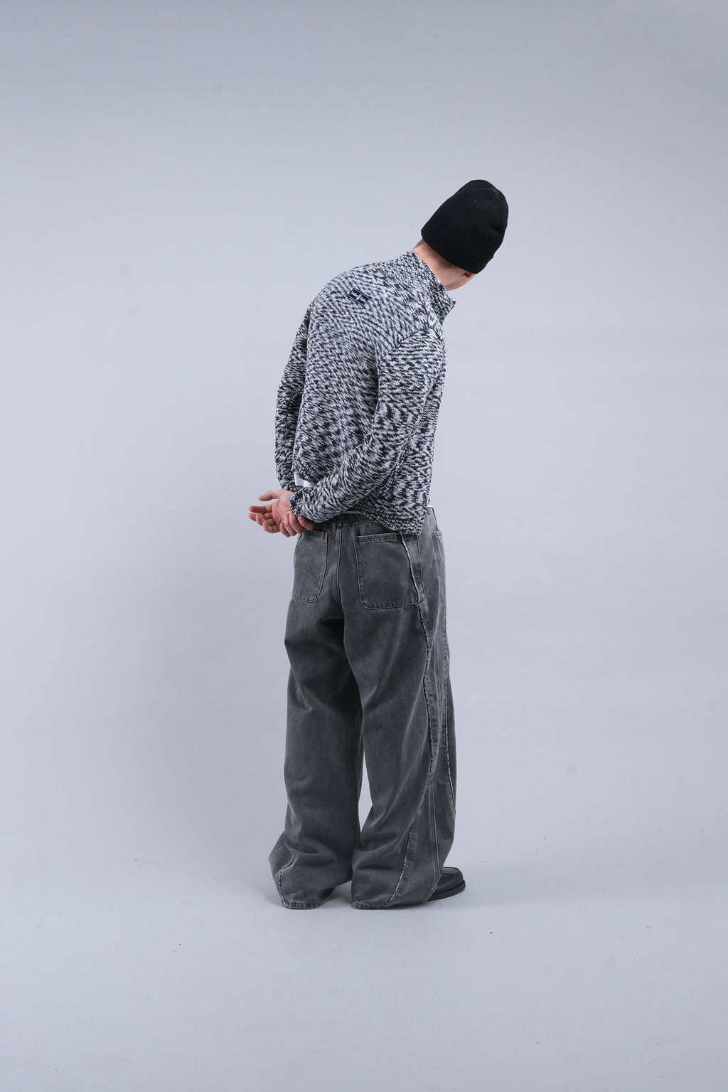 Tropic Grey Knit Zipper