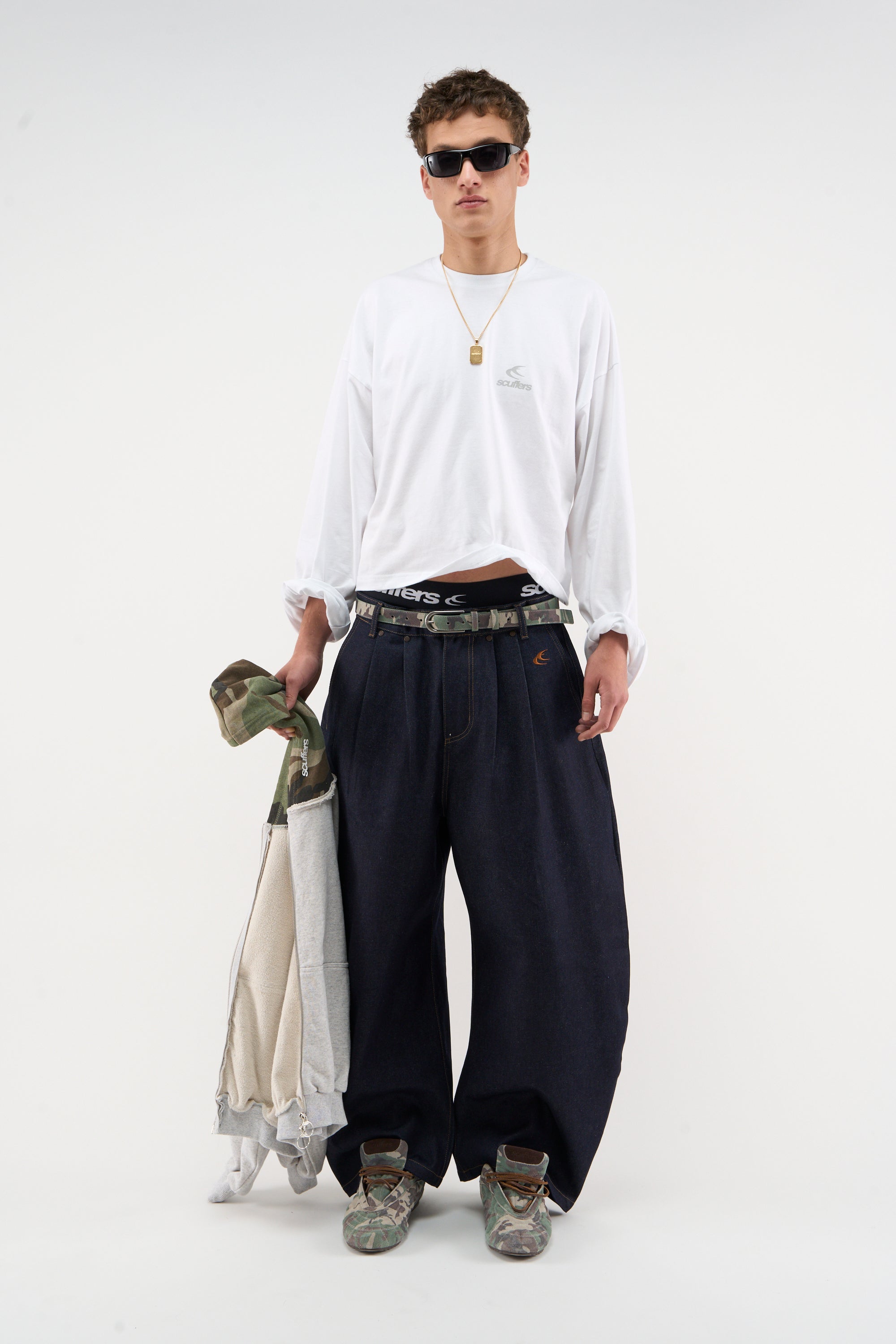 Shell Dark Pants