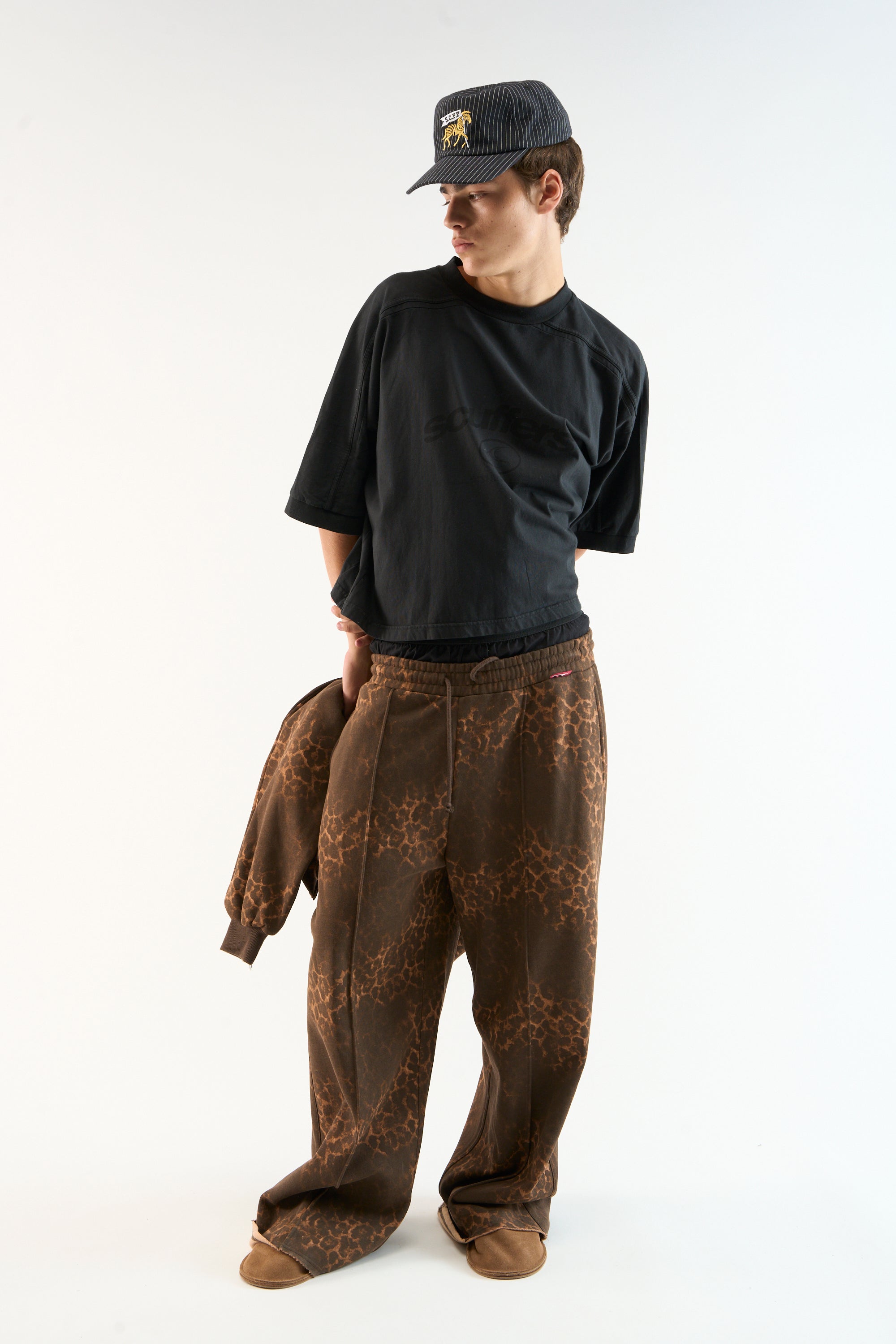 Effortless Total Black T-Shirt