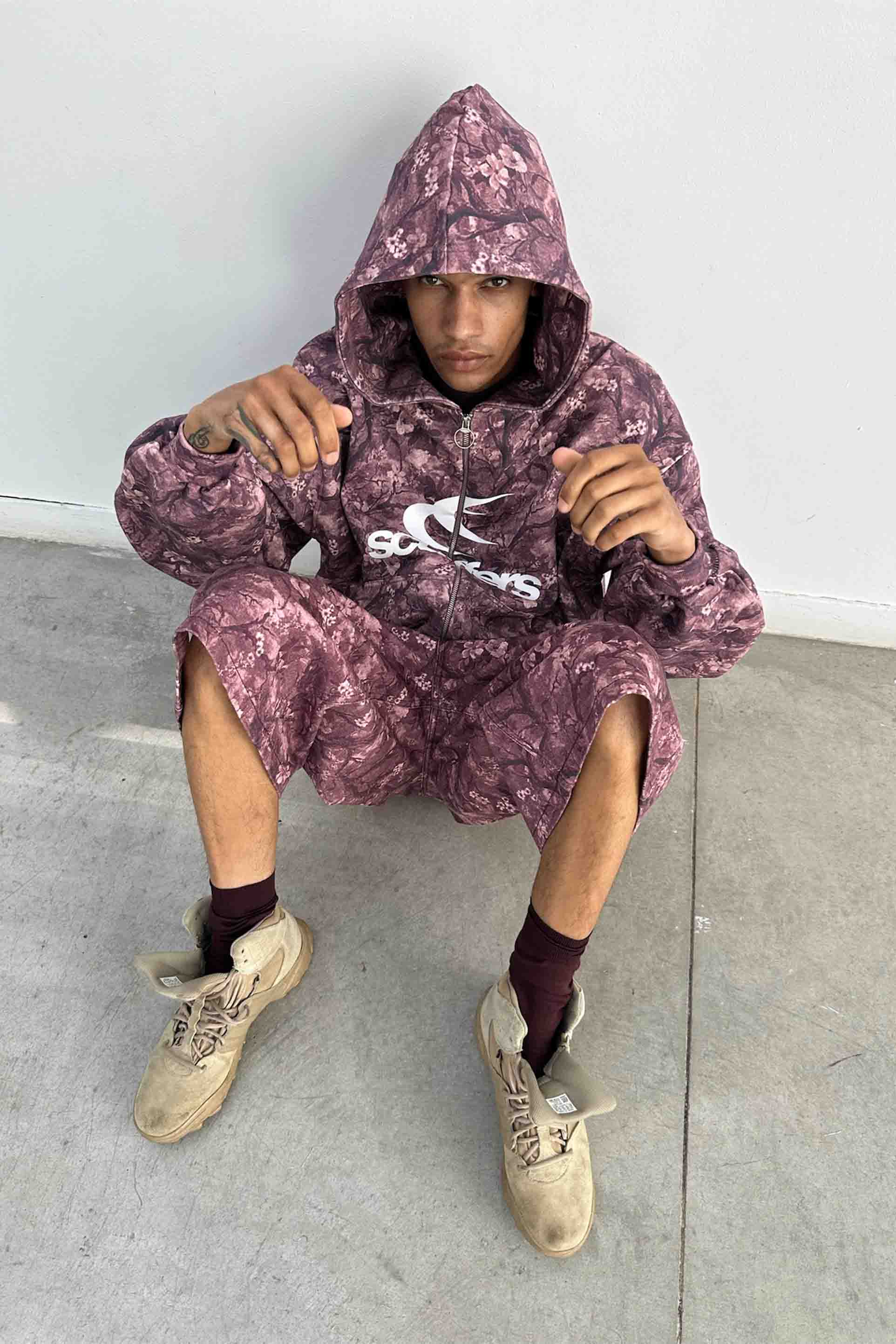 Real Flower Burgundy Zipper