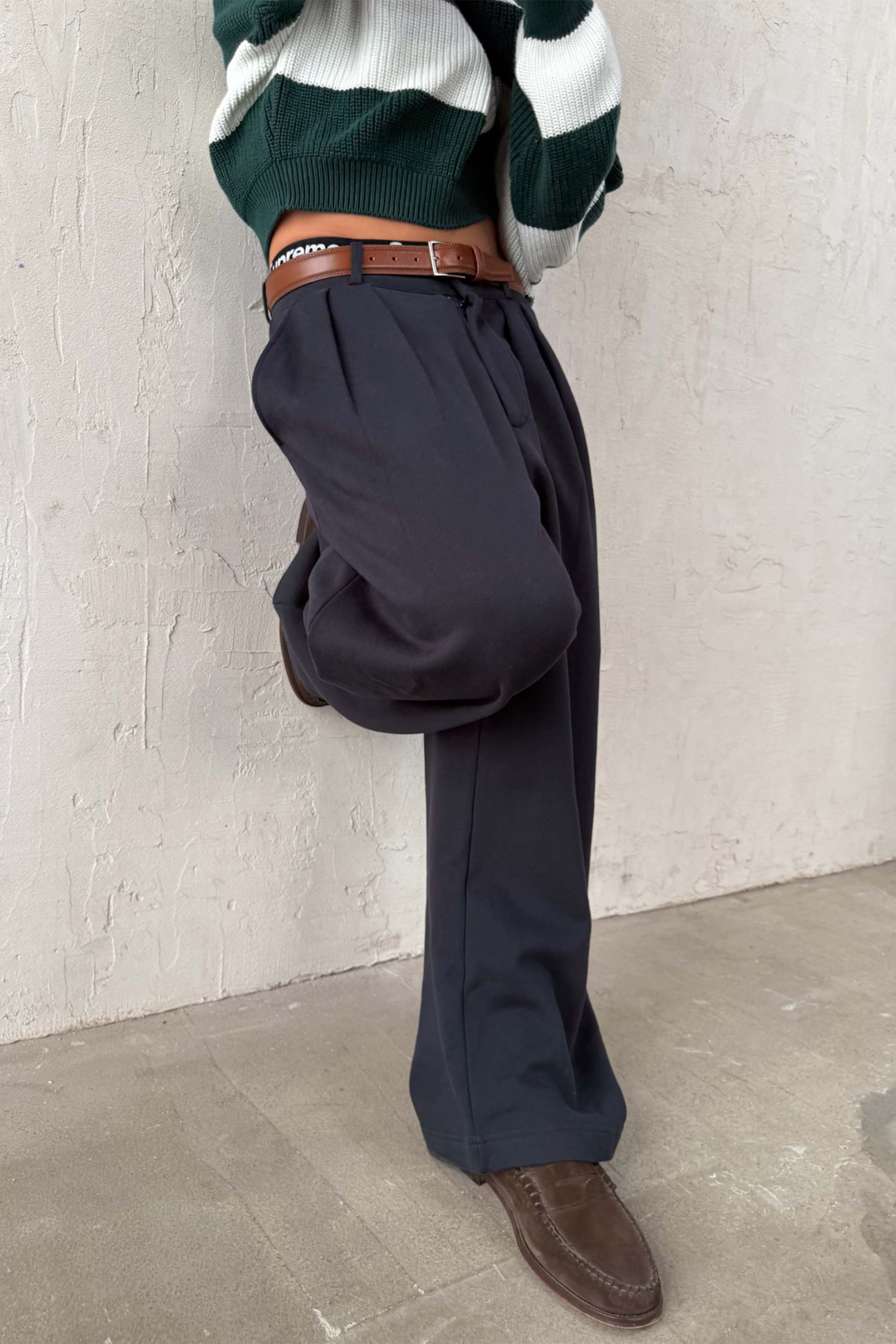 Shell Navy Blue Sweatpants